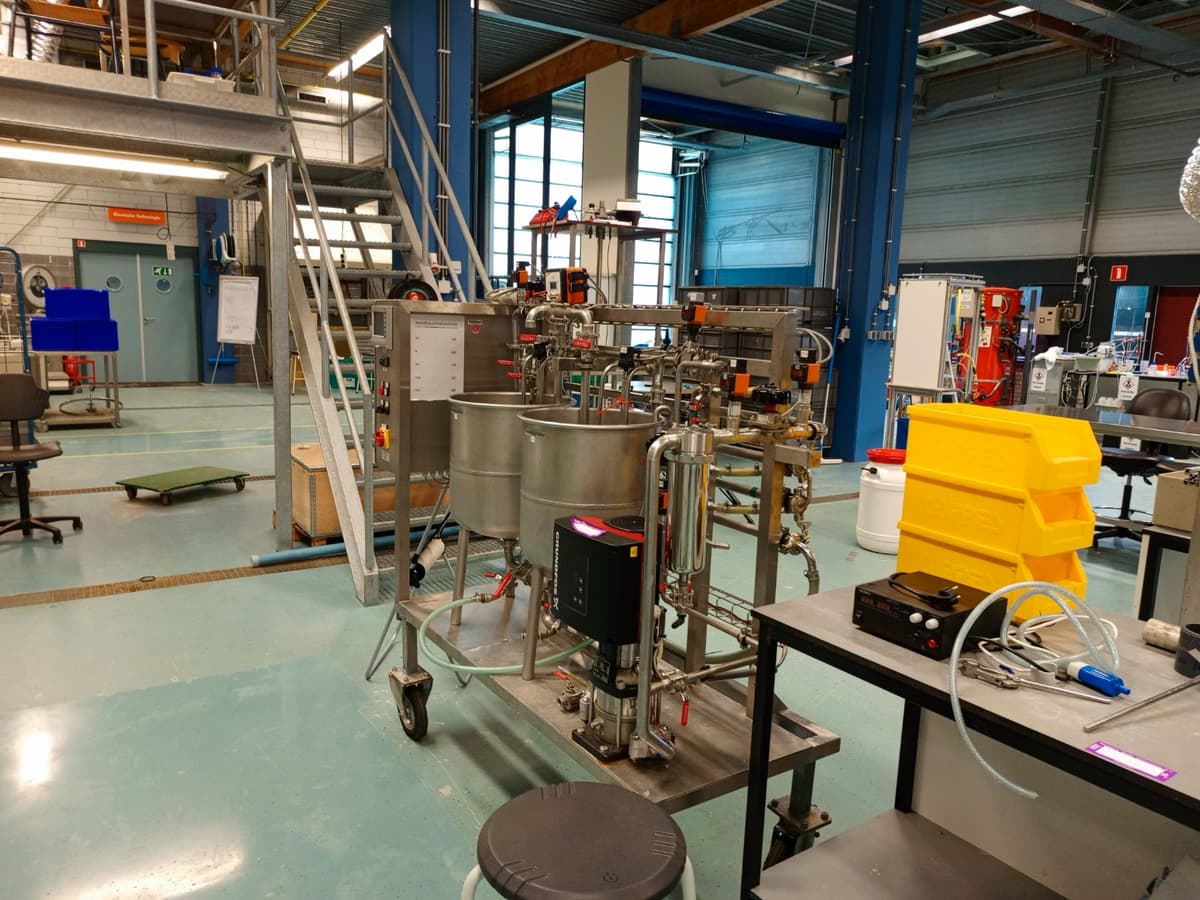 Barrage hydroélectrique et infrastructure